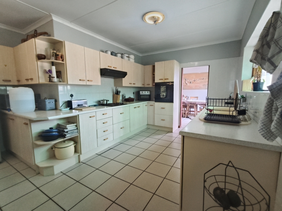 3 Bedroom Property for Sale in Wavecrest Eastern Cape